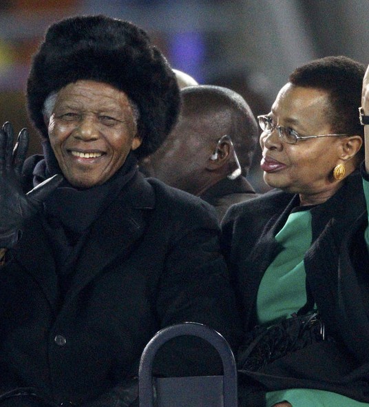 外媒：南非前总统曼德拉出院已回家休养（图）