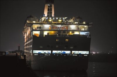 这是滞留在韩国济州岛的中国豪华邮轮“海娜号”9月14日摄。新华社发