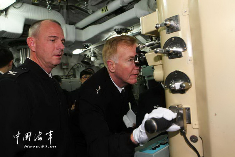 高清：中国海军向美军高官开放新型护卫舰AIP动力潜艇