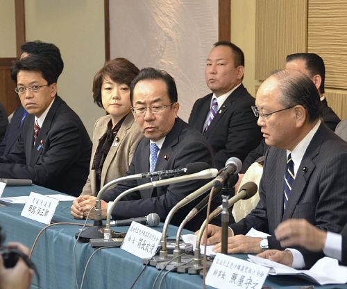 冲绳县联会长因普天间机场搬迁问题宣布辞职
