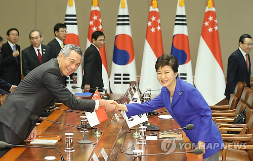 韩国新加坡举行首脑会谈共谋合作之路（图）
