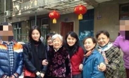 刘亦菲回武汉陪外婆过年 生活照被赞很仙